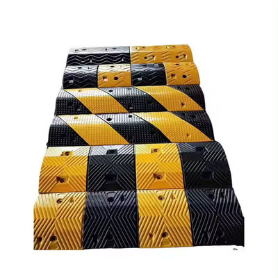 Beli Kuning Dan Hitam Speed Bumps / Rubber Road Hump Disesuaikan pembuatan online