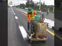 Hot Melt Thermoplastic Road Marking Paint Warna Putih Lancar Dan Aliran
